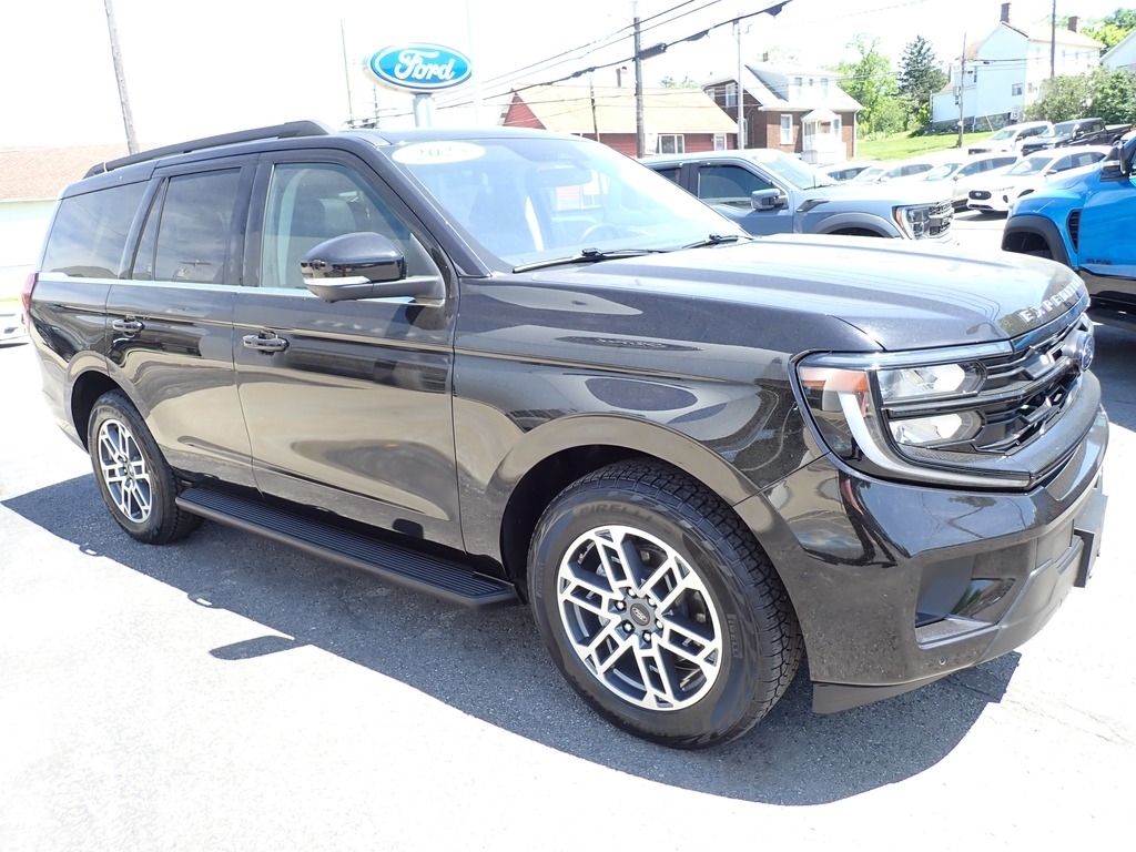 2025 Ford Expedition Active Agate Black at Star Lake Ford