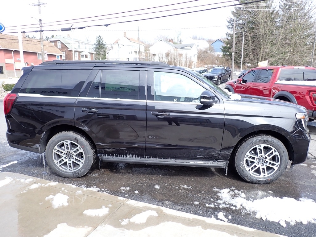 2026 Ford Expedition Active Agate Black at Star Lake Ford