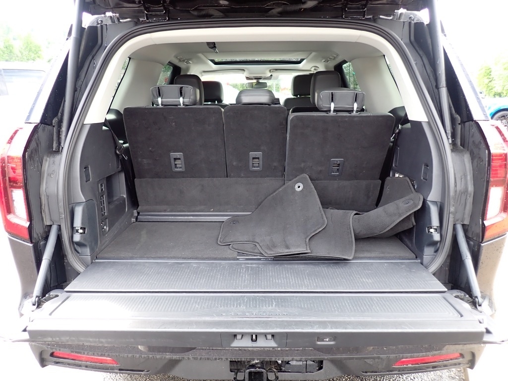 2025 Ford Expedition Active Glacier Gray Metallic Tri-Coat at Star Lake Ford