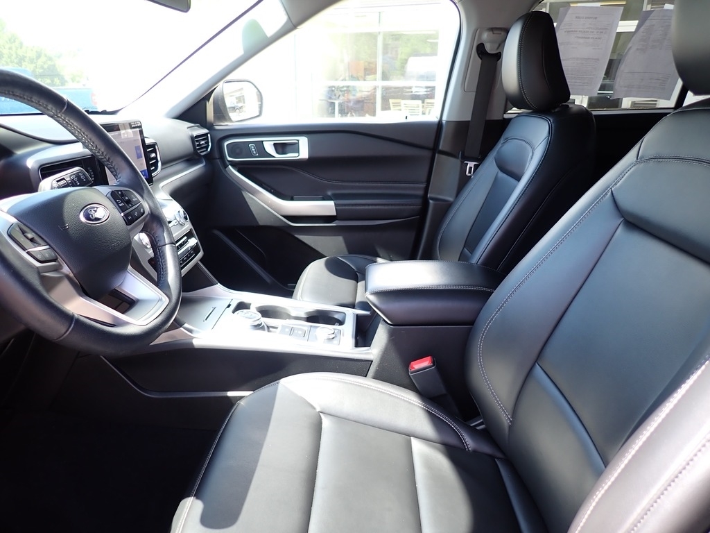 2023 Ford Explorer XLT STONE BLUE at Star Lake Ford