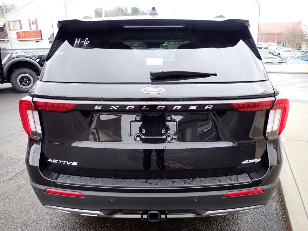 2026 Ford Explorer Active - 3