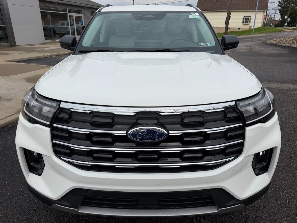 2026 Ford Explorer photo 9 of 20