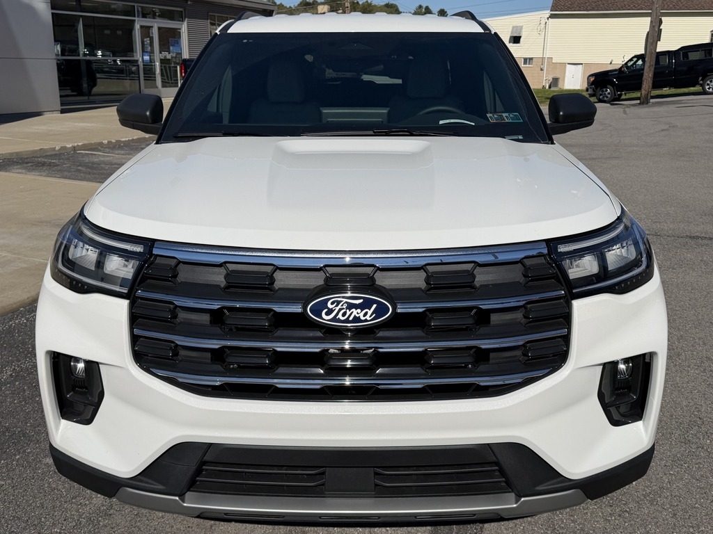 2027 Ford EXPLORER A photo 10 of 20