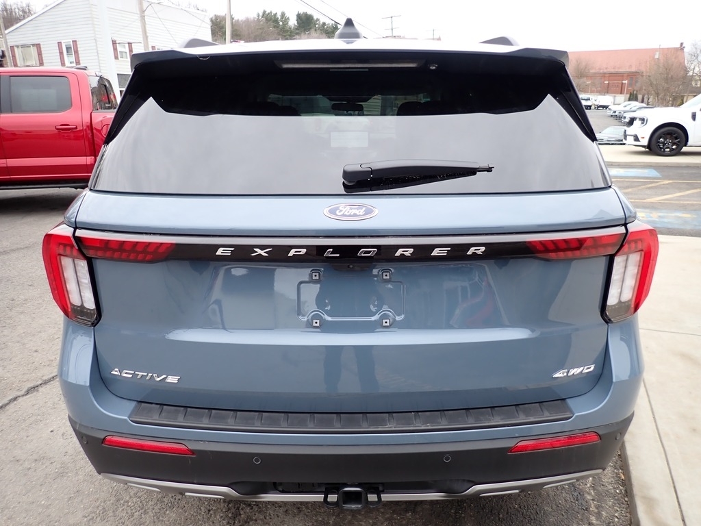 2026 Ford Explorer Active - 3