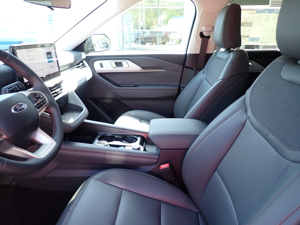 2026 Ford Explorer Active Agate Black at Star Lake Ford