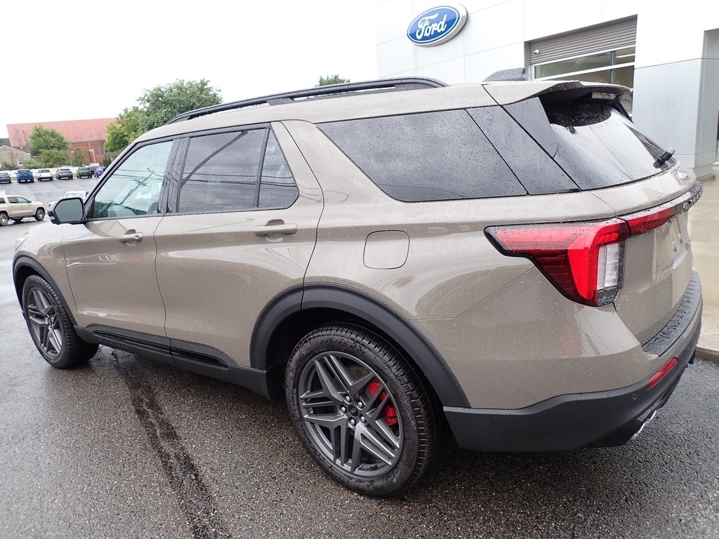2026 Ford Explorer ST MARSH GRY at Star Lake Ford