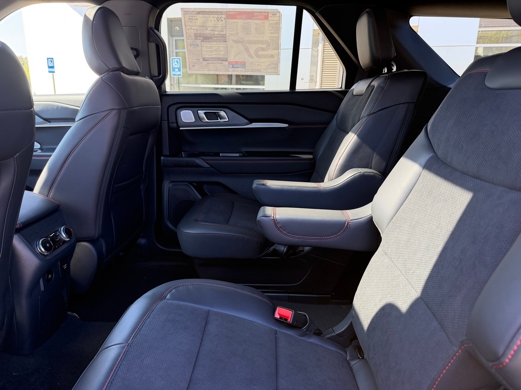 2026 Ford Explorer photo 12 of 20