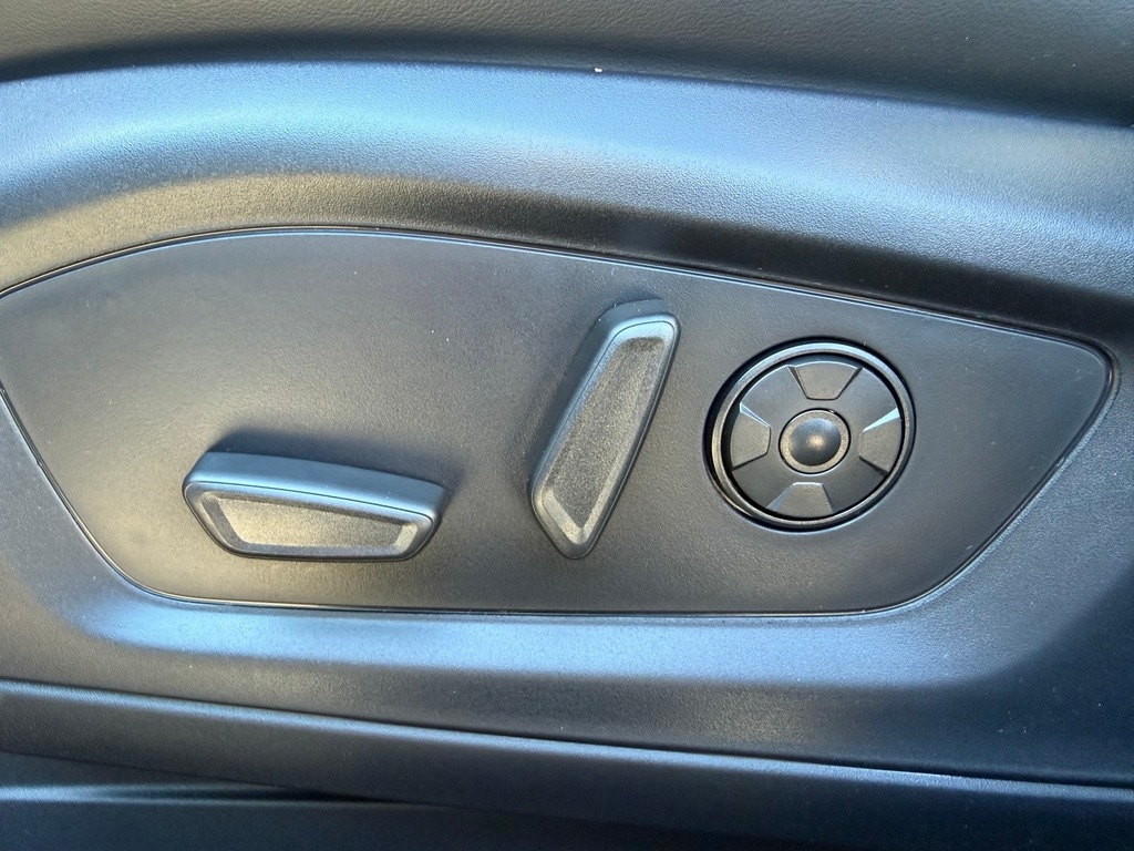 2026 Ford Explorer photo 16 of 20