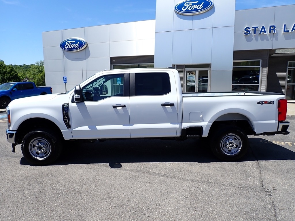 2026 Ford F-250 Super Duty  WHITE at Star Lake Ford