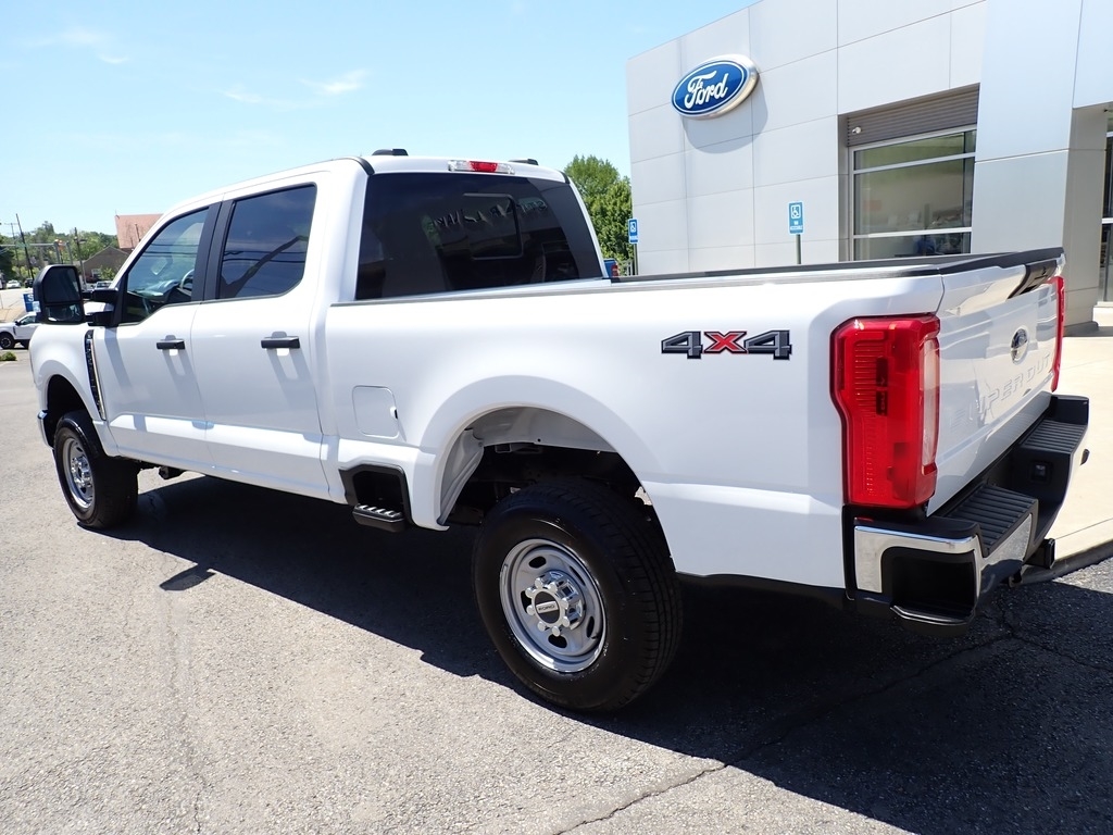 2026 Ford F-250 Super Duty  WHITE at Star Lake Ford