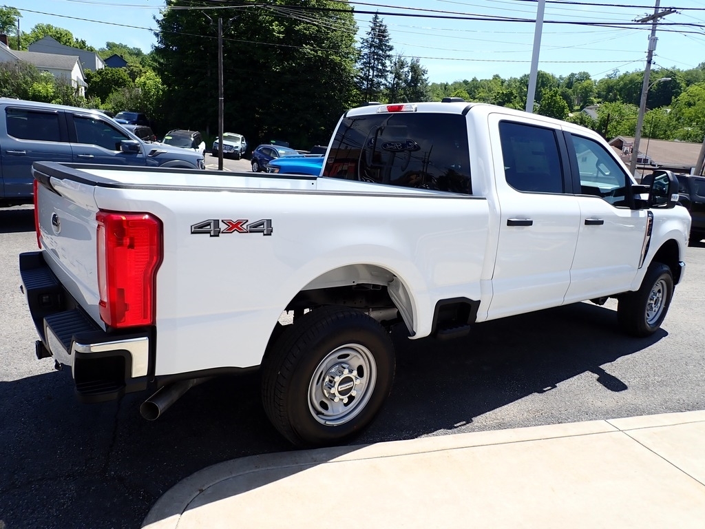 2026 Ford F-250 Super Duty  WHITE at Star Lake Ford