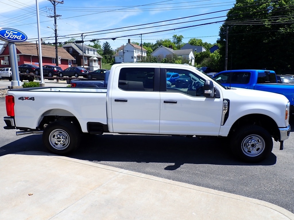 2026 Ford F-250 Super Duty  WHITE at Star Lake Ford