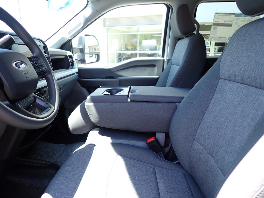 2026 Ford F-250 Super Duty  WHITE at Star Lake Ford