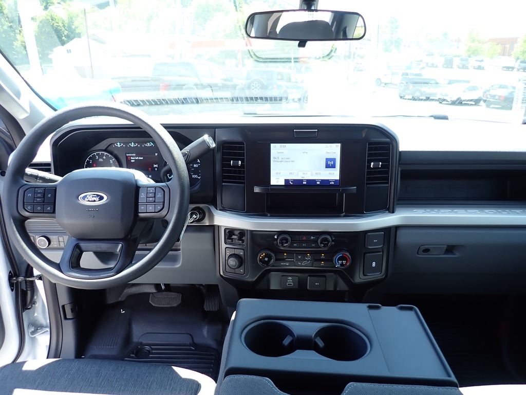 2026 Ford F-250 Super Duty  WHITE at Star Lake Ford
