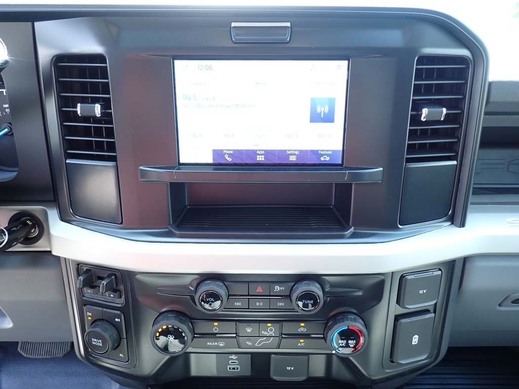 2026 Ford F-250 Super Duty  WHITE at Star Lake Ford