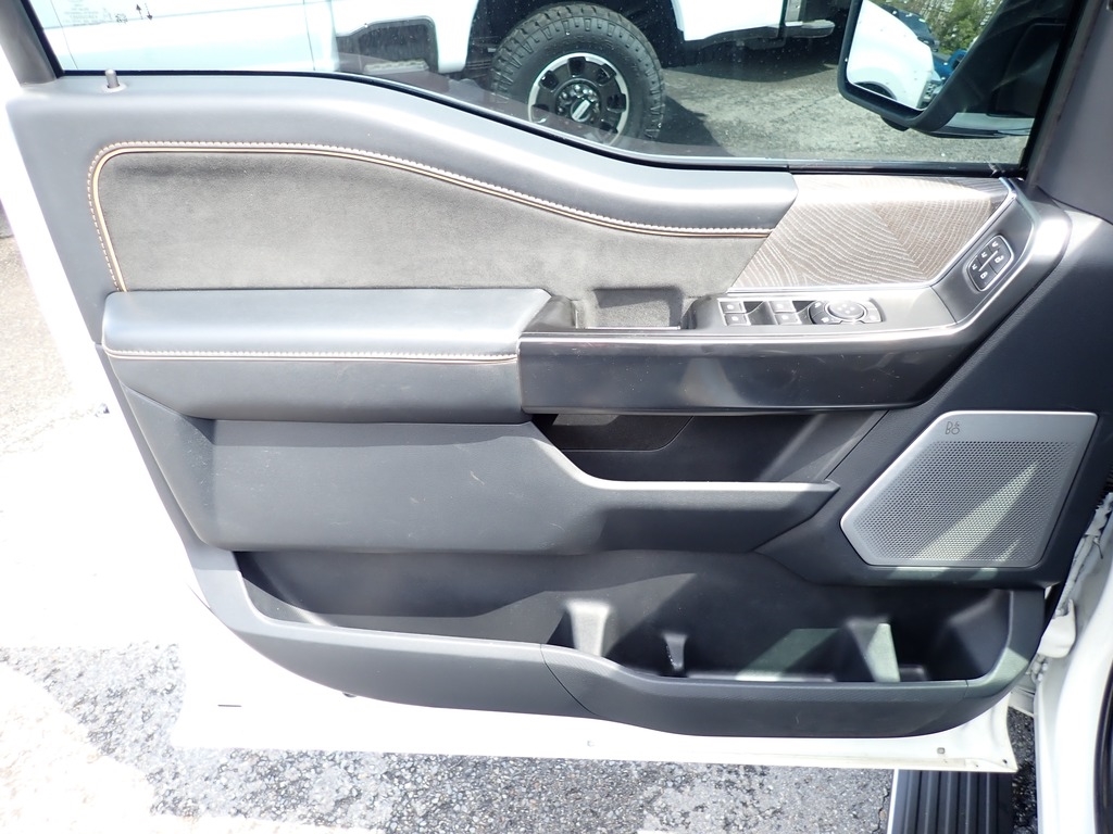 2022 Ford F-150 Platinum Star White Metallic Tri-Coat at Star Lake Ford