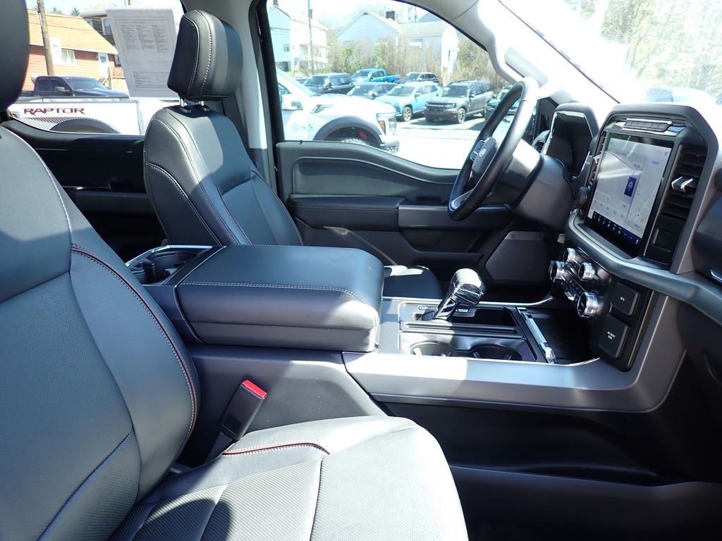 2022 Ford F-150 LARIAT - 8