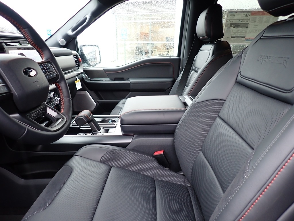 2025 Ford F-150 Raptor - 9