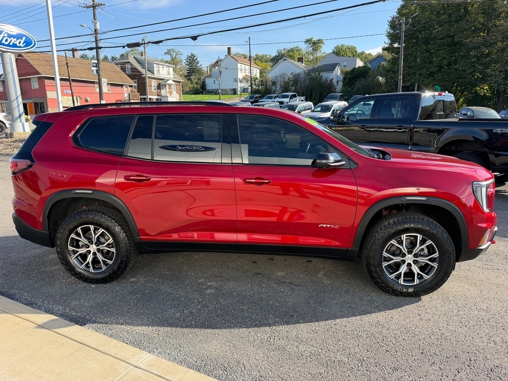 2025 GMC Acadia photo 8 of 30