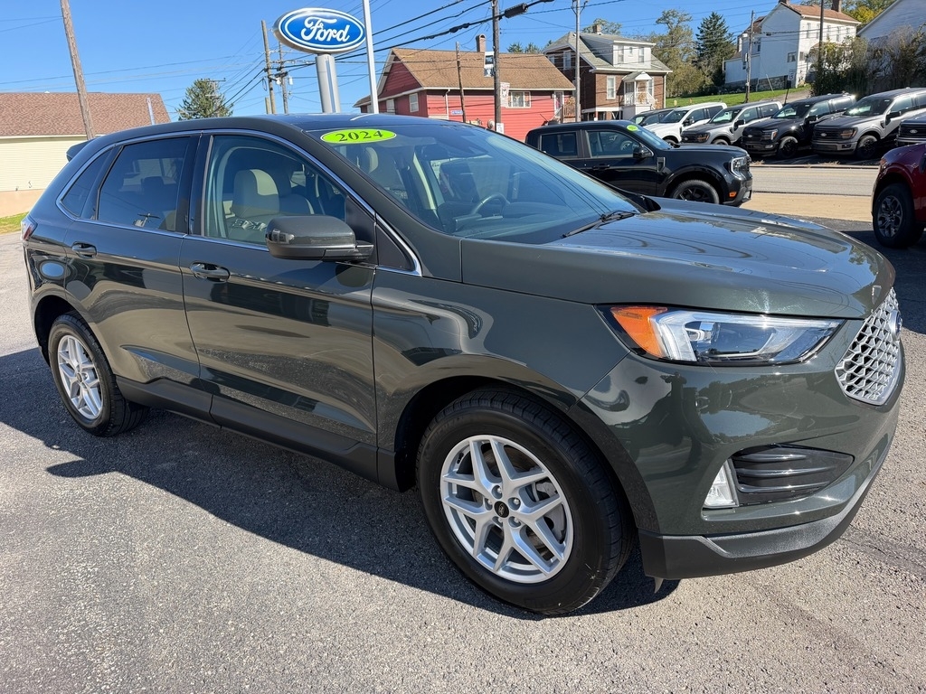 2024 Ford Edge photo 10 of 30