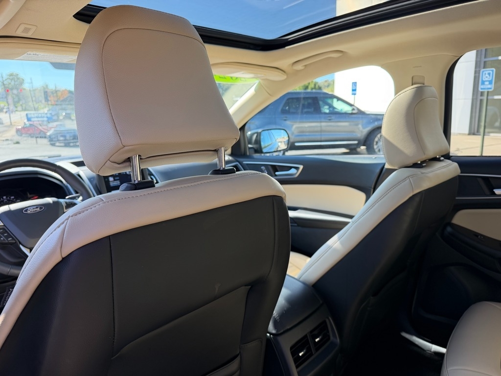 2024 Ford Edge photo 15 of 30