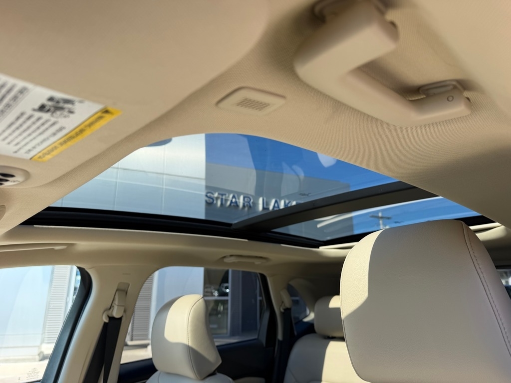 2024 Ford Edge photo 22 of 30