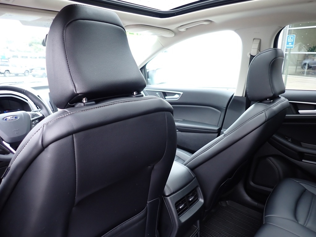 2024 Ford Edge SEL Agate Black at Star Lake Ford