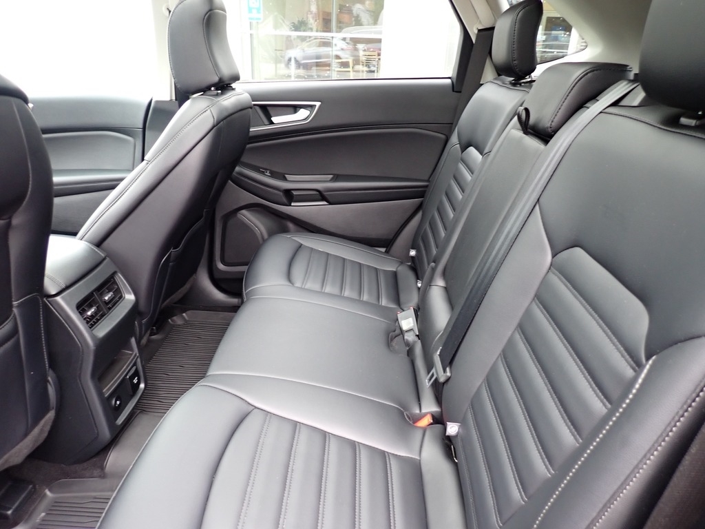 2024 Ford Edge SEL Agate Black at Star Lake Ford