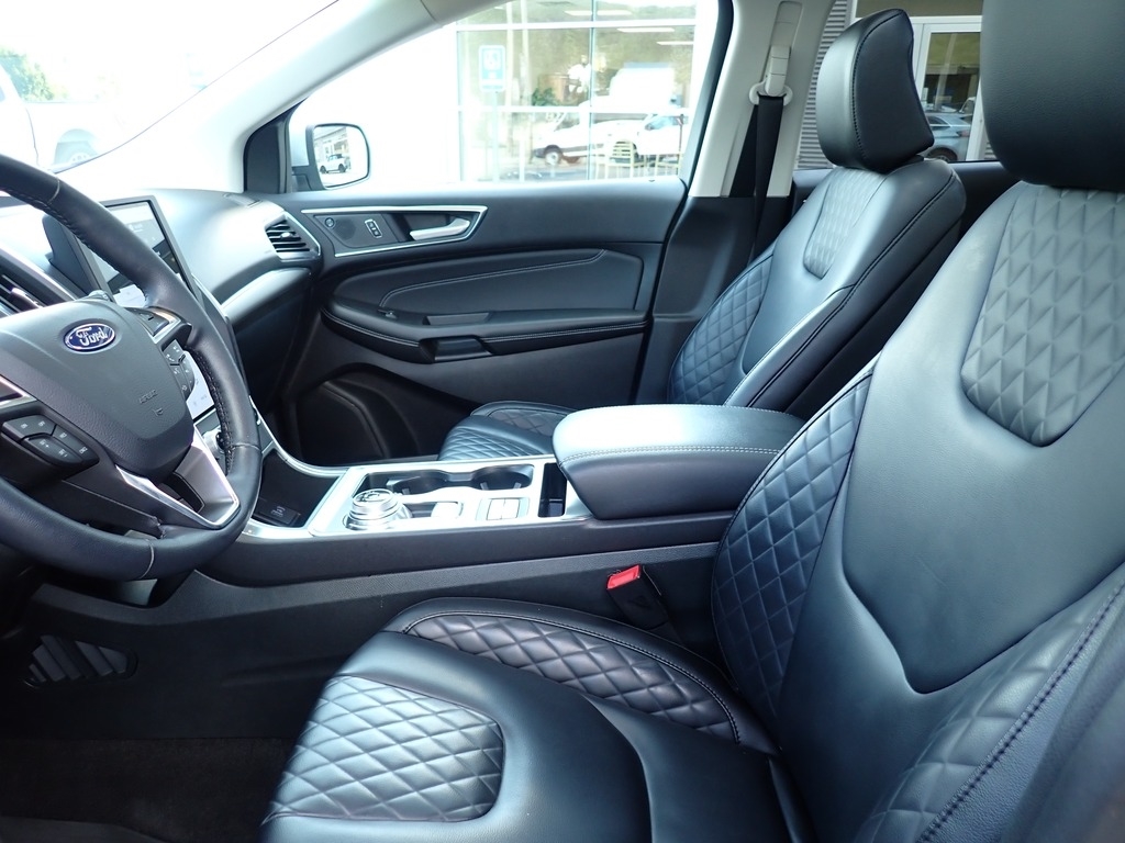 2024 Ford Edge Titanium Iconic Silver at Star Lake Ford
