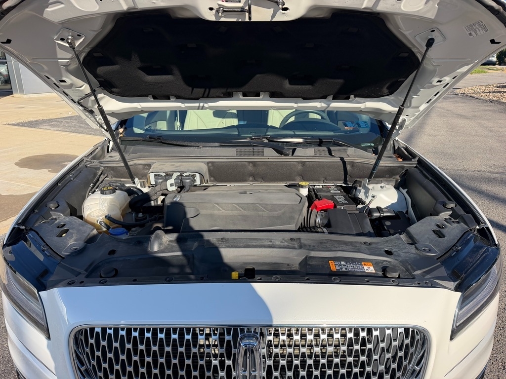 2020 Lincoln Nautilus photo 13 of 30
