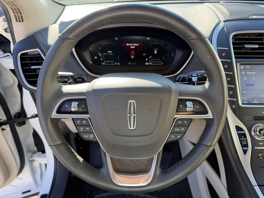 2020 Lincoln Nautilus photo 24 of 30