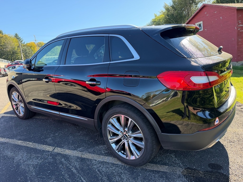 2018 Lincoln MKX photo 2 of 5