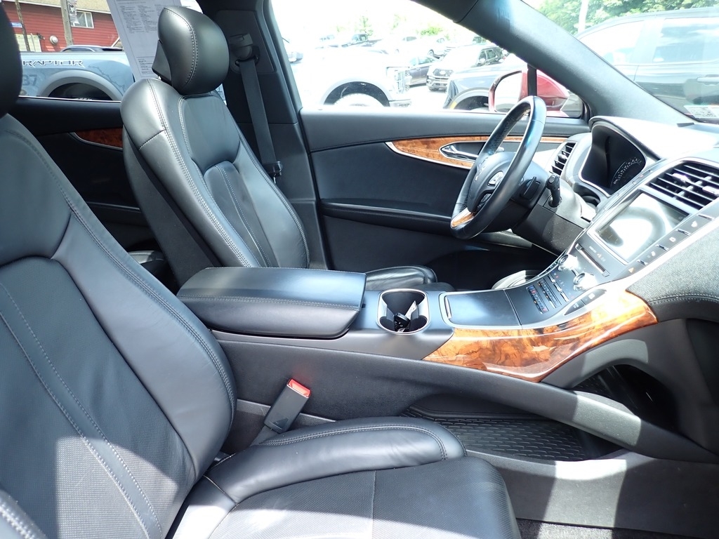 2017 Lincoln MKX Reserve - 9