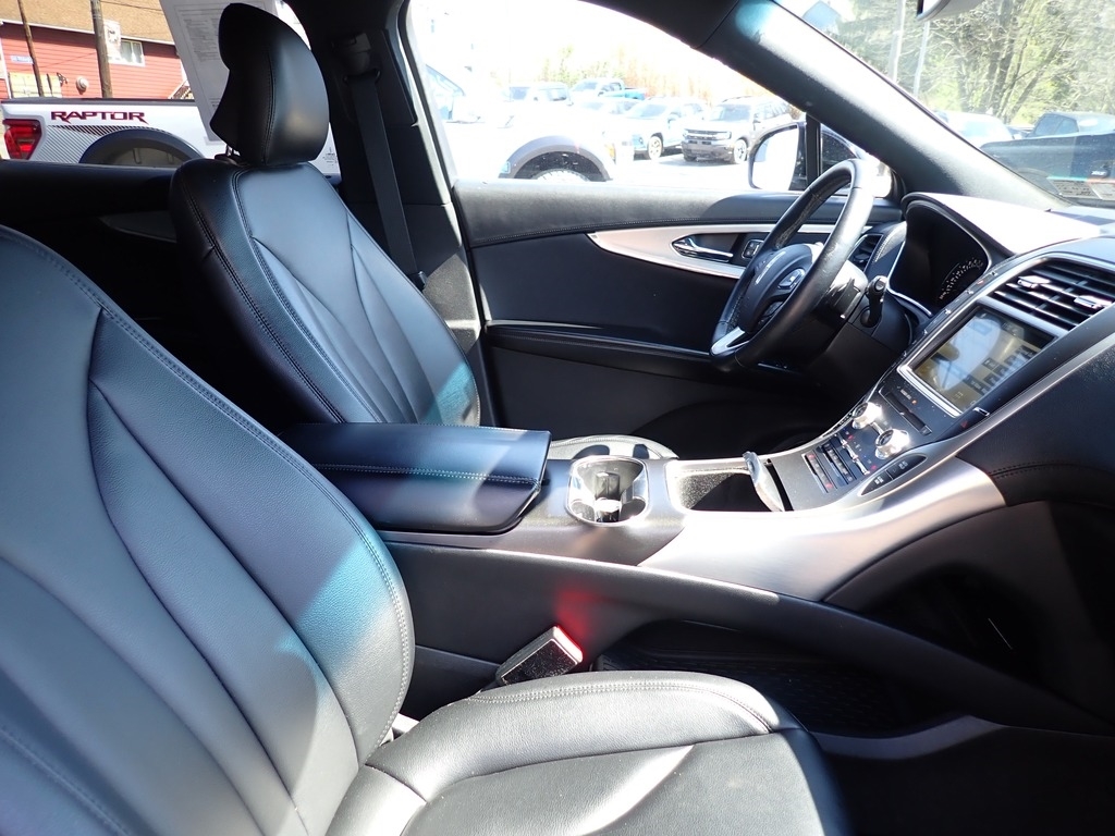 2016 Lincoln MKX Premiere - 8