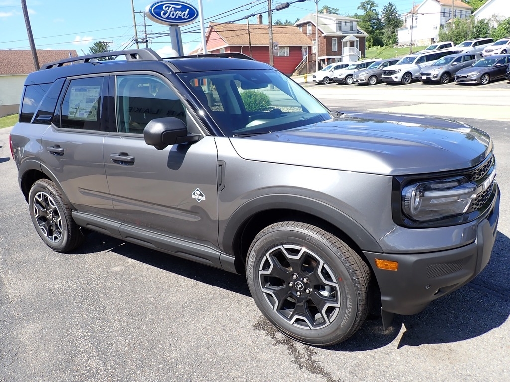 2026 Ford Bronco Sport Outer Banks CARBON GRY at Star Lake Ford