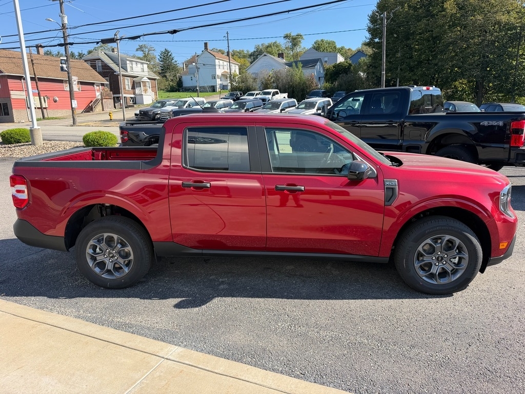 2026 Ford Maverick photo 8 of 20