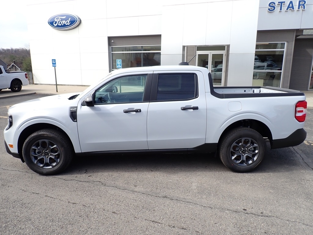 2026 Ford Maverick XLT WHITE at Star Lake Ford