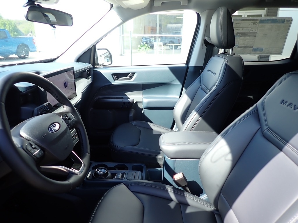 2026 Ford Maverick Lariat CARBON GRY at Star Lake Ford