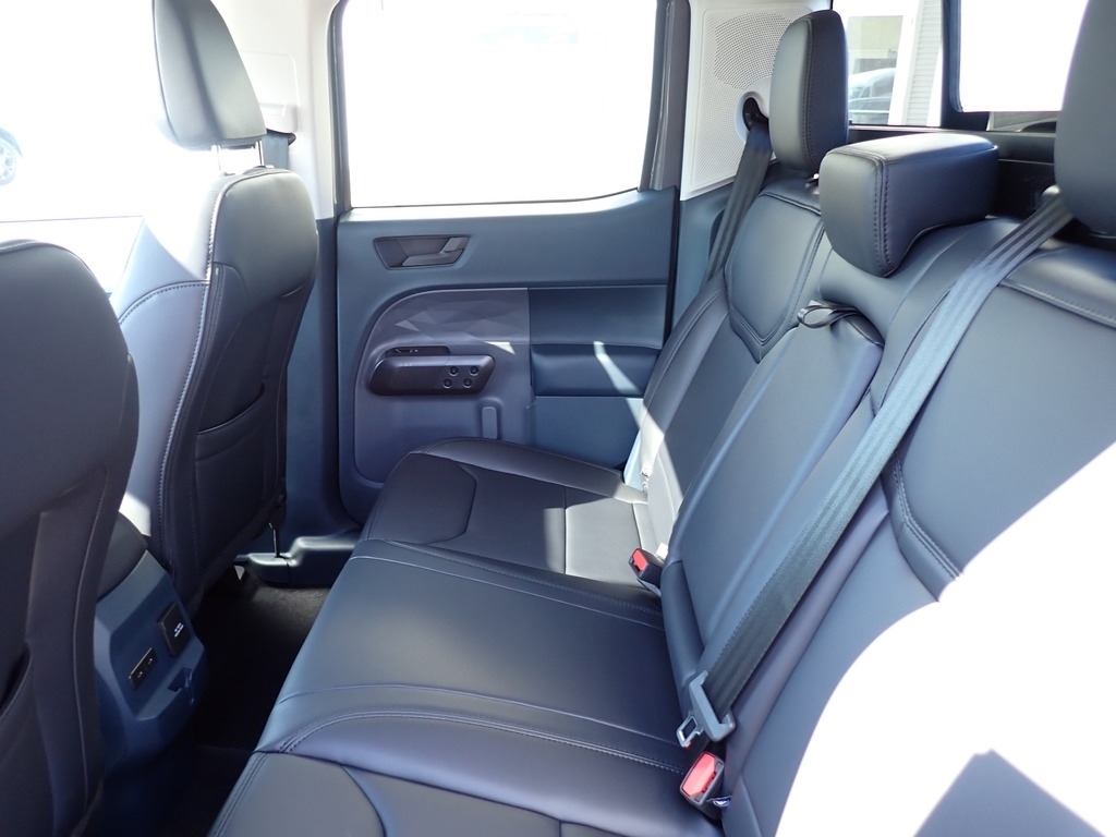 2026 Ford Maverick Lariat CARBON GRY at Star Lake Ford