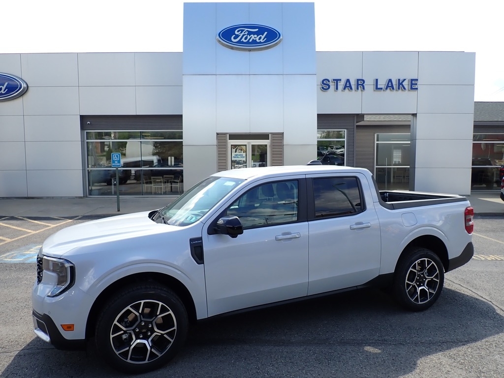 2026 Ford Maverick Lariat WHITE at Star Lake Ford