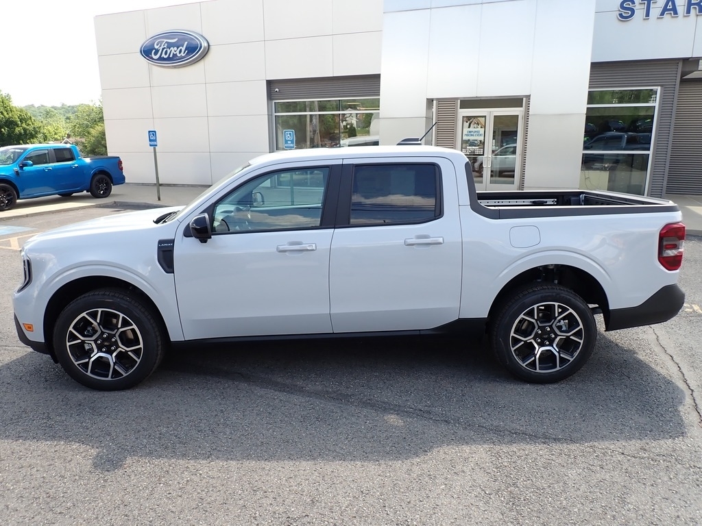 2026 Ford Maverick Lariat WHITE at Star Lake Ford