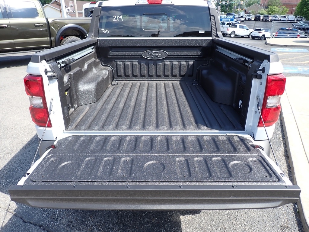 2026 Ford Maverick Lariat WHITE at Star Lake Ford