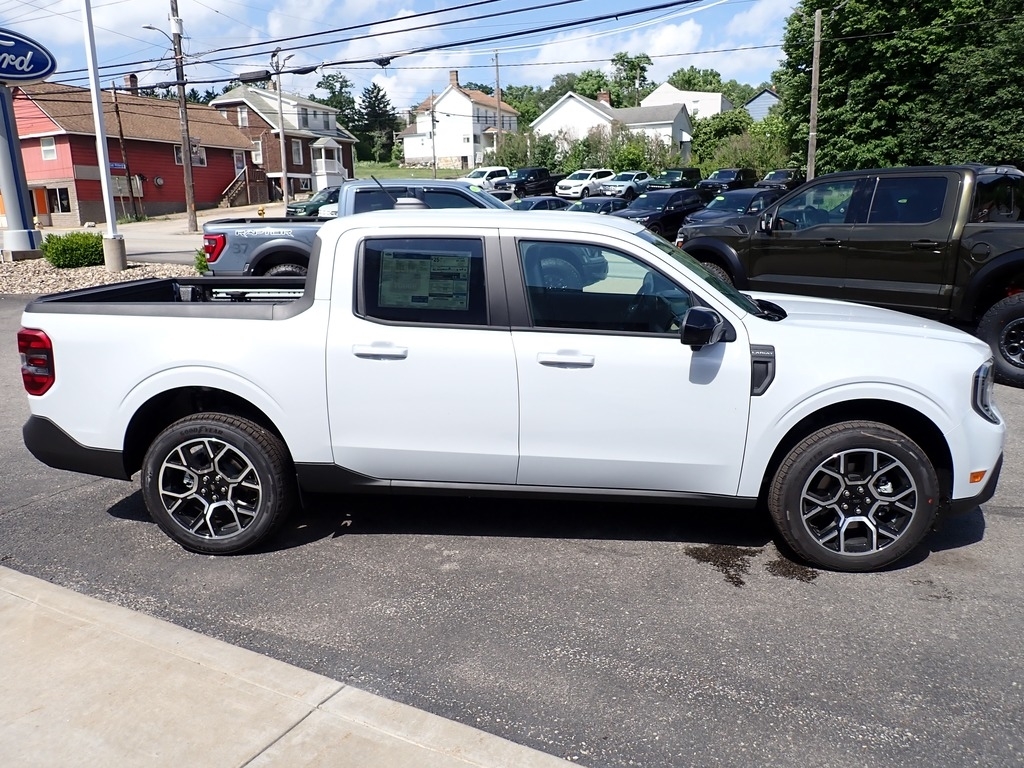 2026 Ford Maverick Lariat WHITE at Star Lake Ford