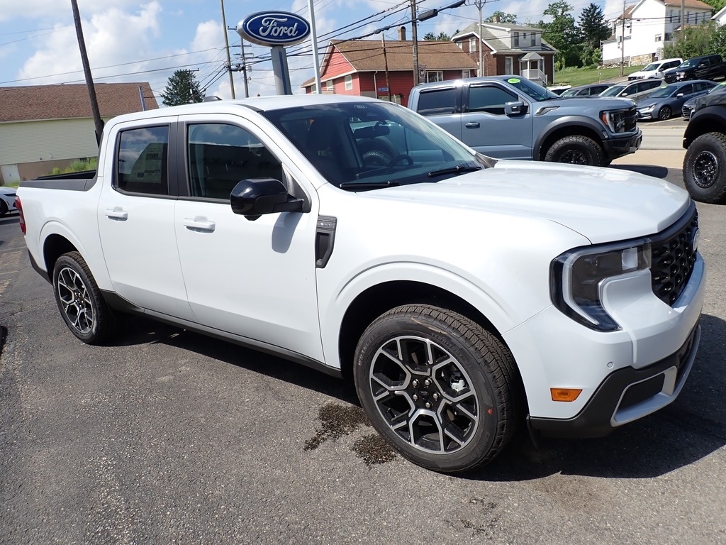 2026 Ford Maverick Lariat WHITE at Star Lake Ford