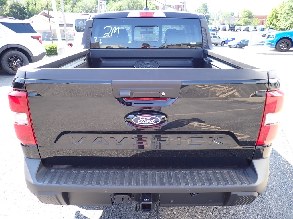 2026 Ford Maverick Lariat Shadow Black at Star Lake Ford