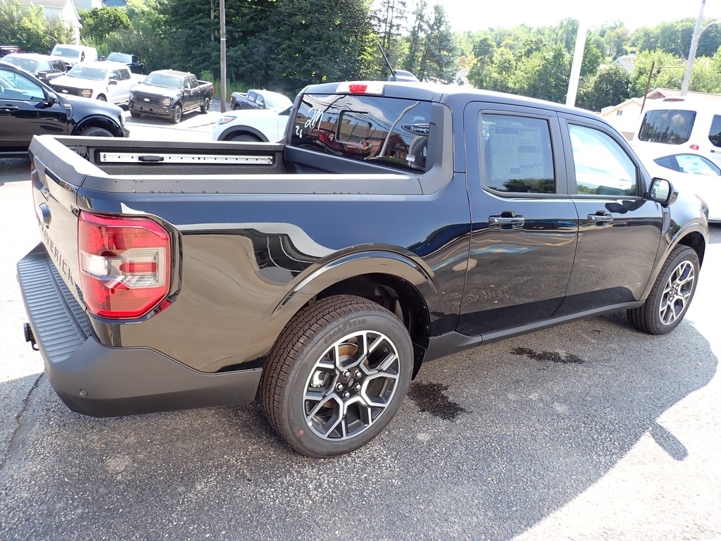 2026 Ford Maverick Lariat Shadow Black at Star Lake Ford