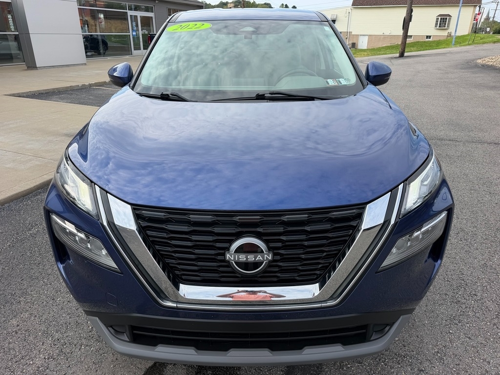 2022 Nissan Rogue SV  at Braxton Motor Co