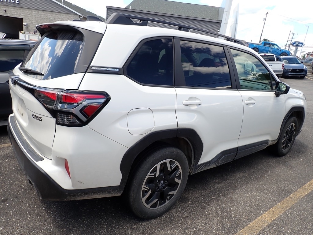 2025 Subaru Forester Premium  at Solomon Chevrolet