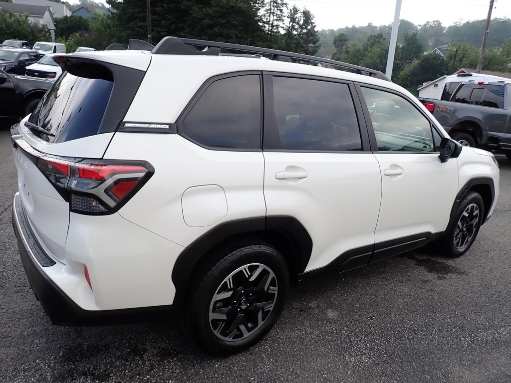 2025 Subaru Forester Premium - 6