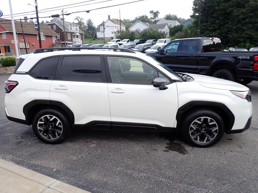 2025 Subaru Forester Premium - 7